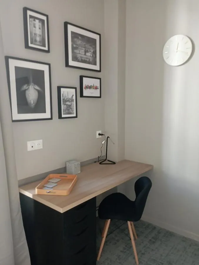 Le 12 Studio Neuf Wifi App 11 Saint-Etienne  Apartment